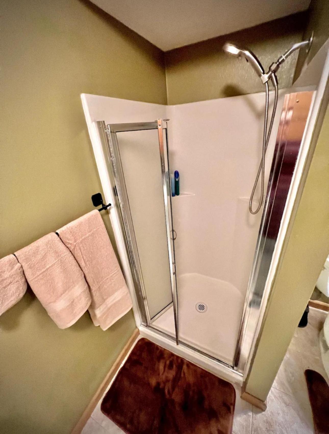 Homestay Private Level Of The House With